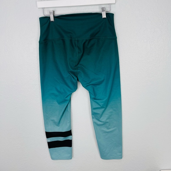 Alo Yoga High Waisted Airbrush Capris in Teal Aqua Green Blue With Black Stripes - Picture 4 of 6
